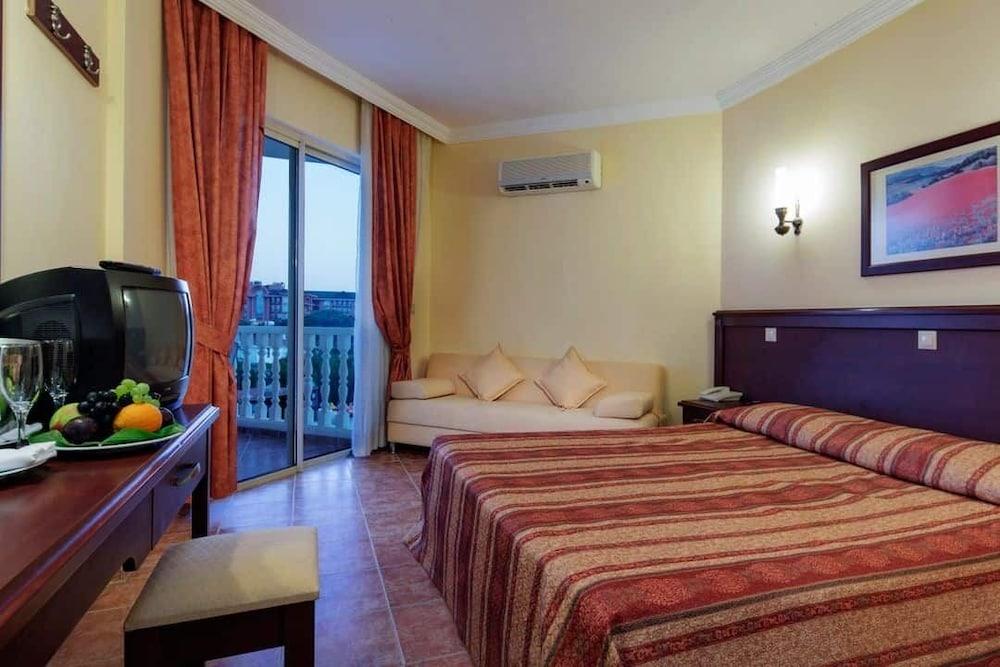 Larissa Sultan Beach Çamyuva Extérieur photo